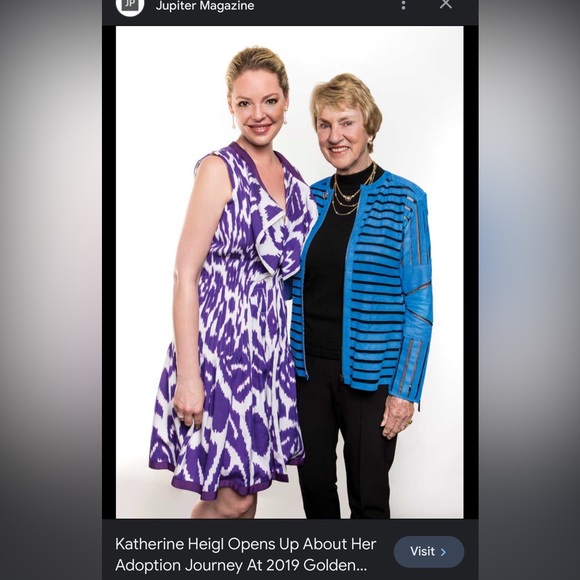 Oscar de la Renta Dresses & Skirts - Vintage 90’s Oscar de la Renta Pleated Silk Blend Ikat Dress Size 6.